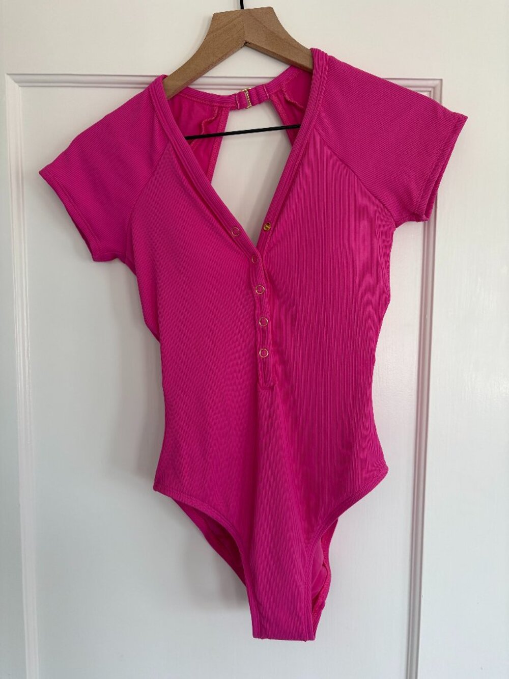 Amy Raglan One Piece Swimsuit - Robin Piccone (HOT PINK)